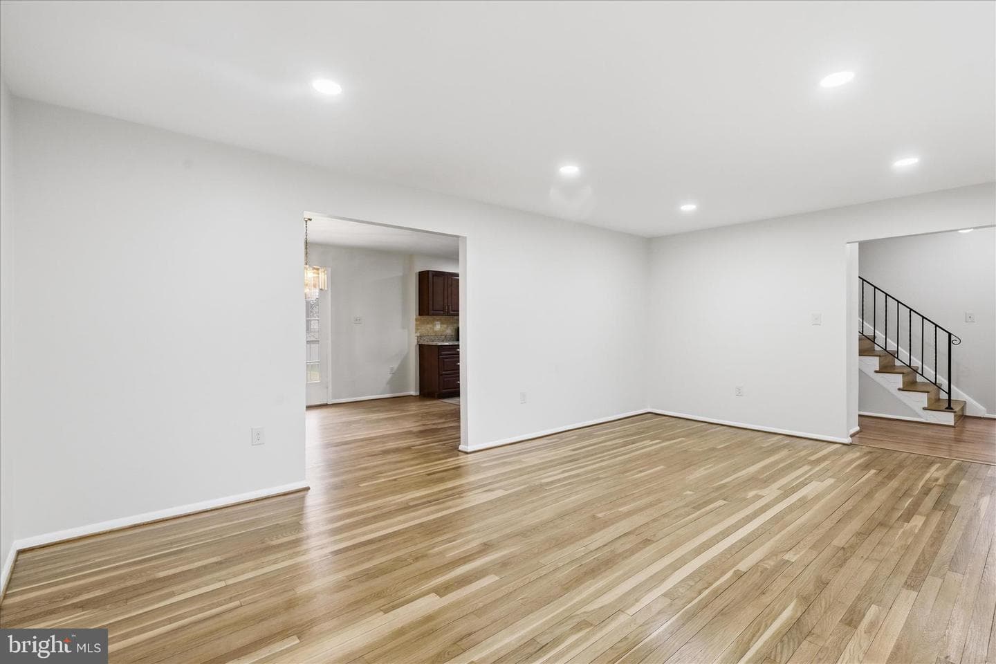 12802 Winona Drive photo 9