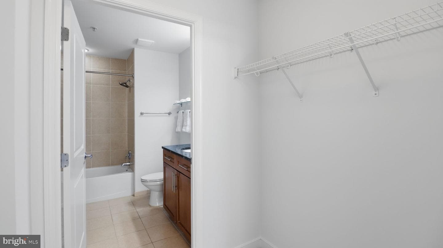 155 Potomac Psge Passage #216 photo 10