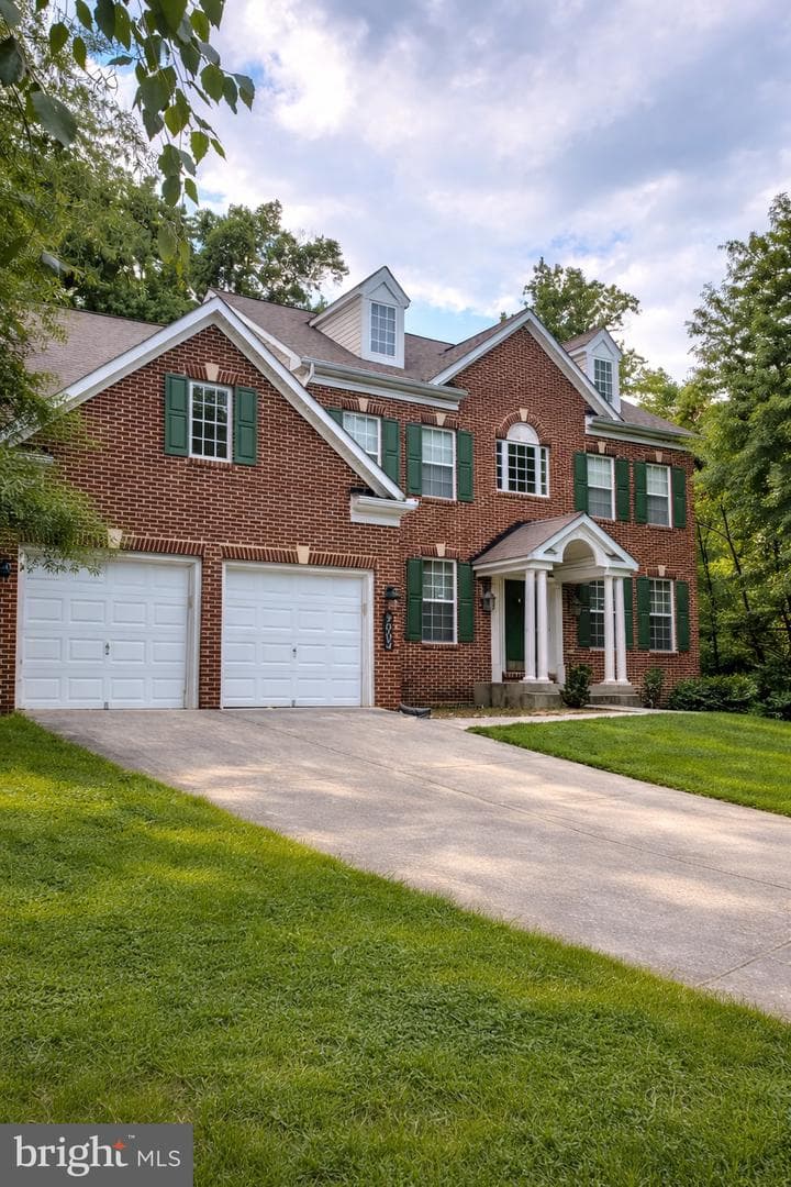 9003 Eldon Drive, Clinton