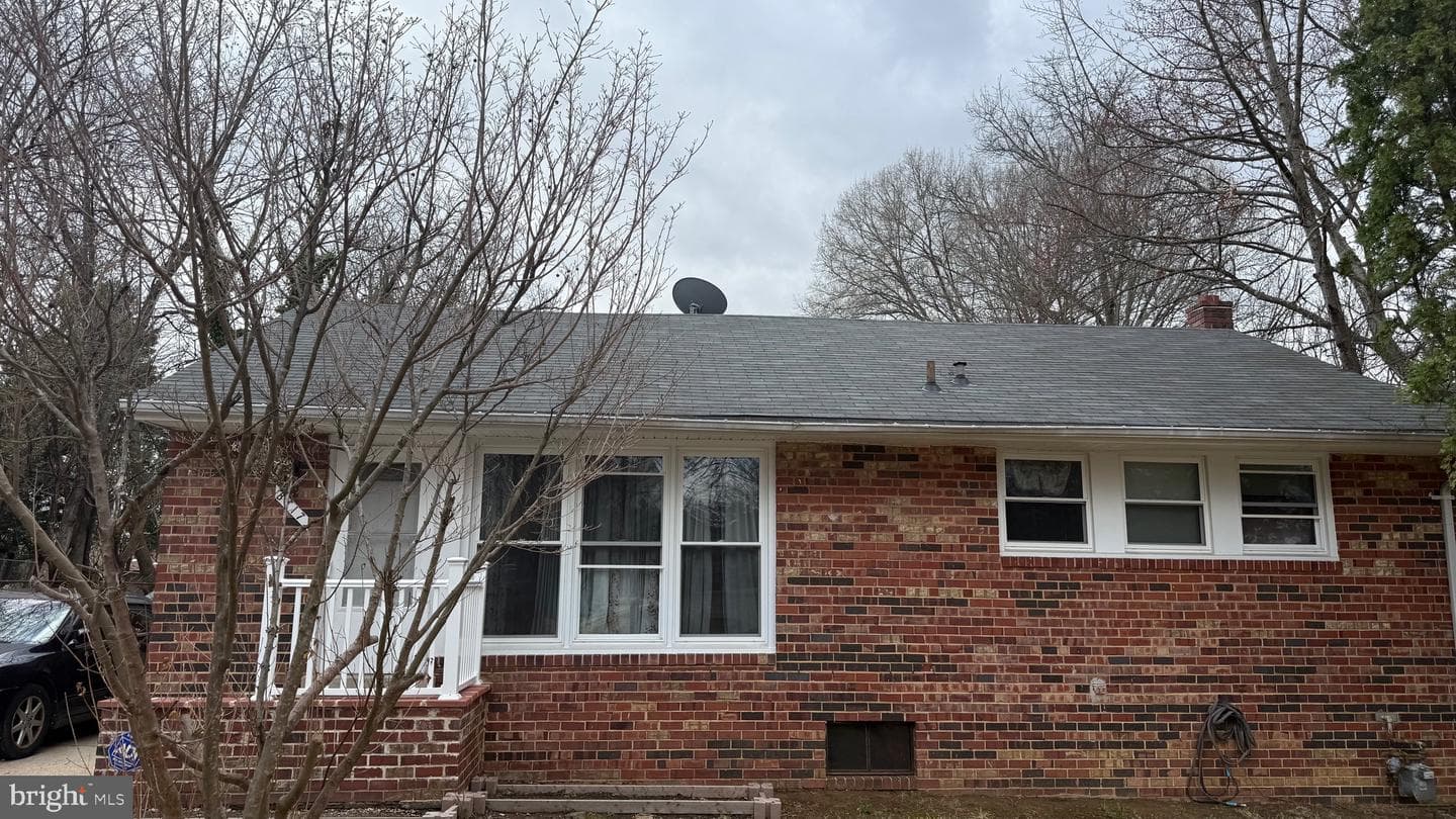 8117 Gavin Street photo 5