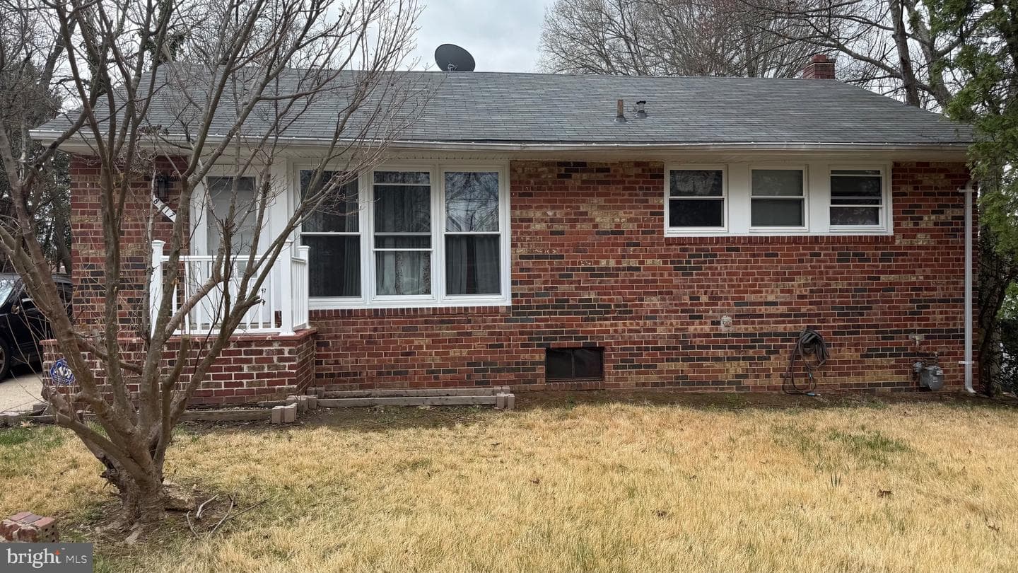 8117 Gavin Street photo 6