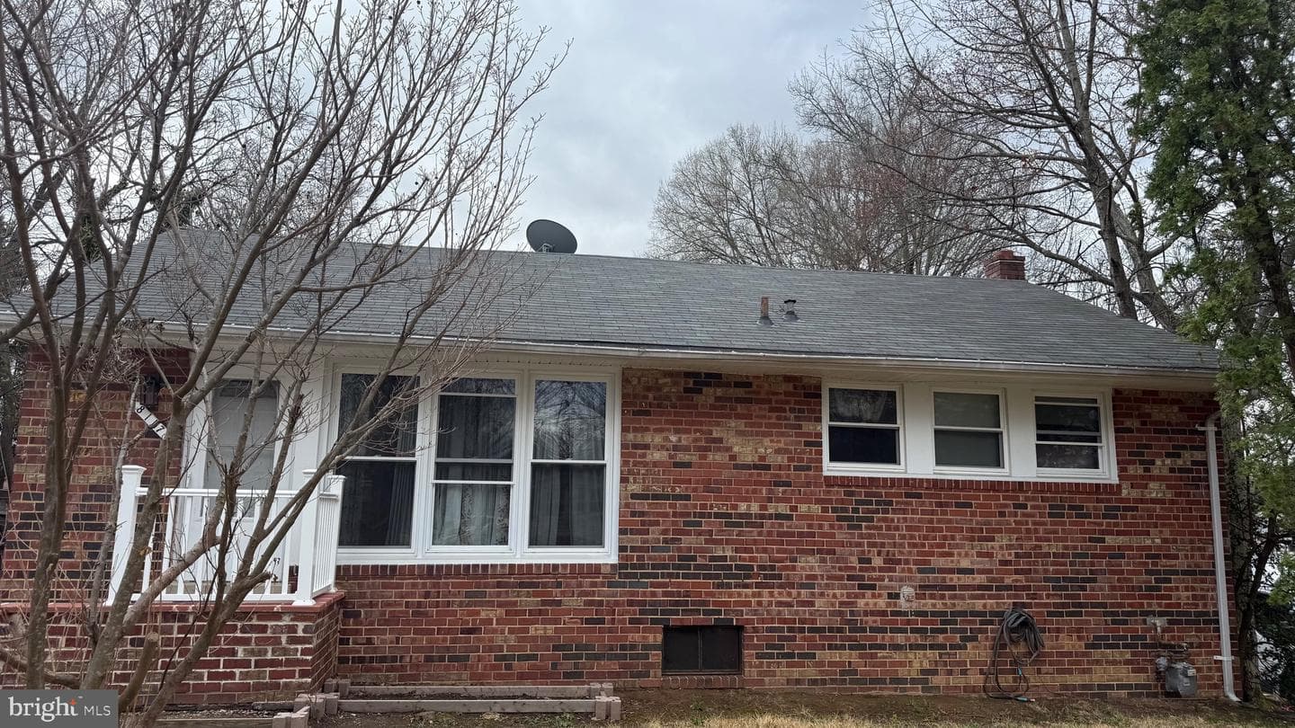 8117 Gavin Street photo 7