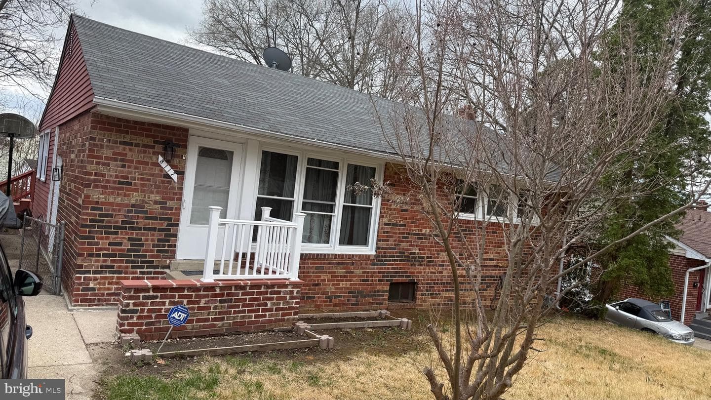 8117 Gavin Street photo 8