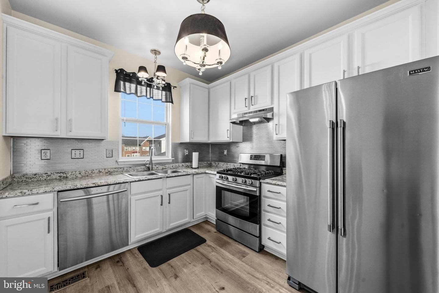 1701 Crimson Place photo 16