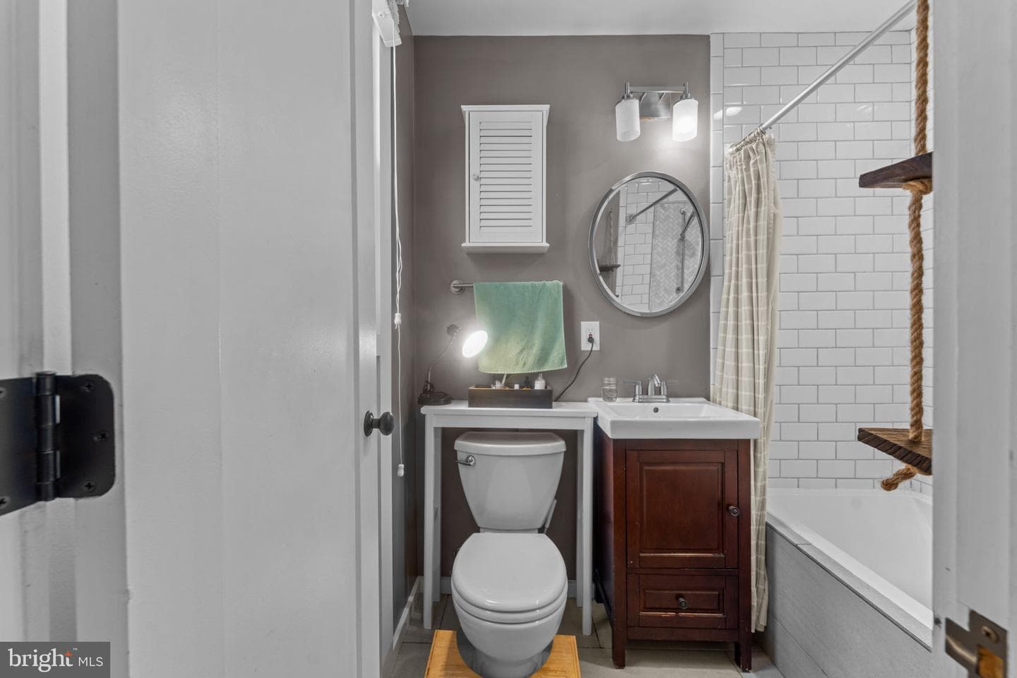 4702 Longfellow Street photo 31