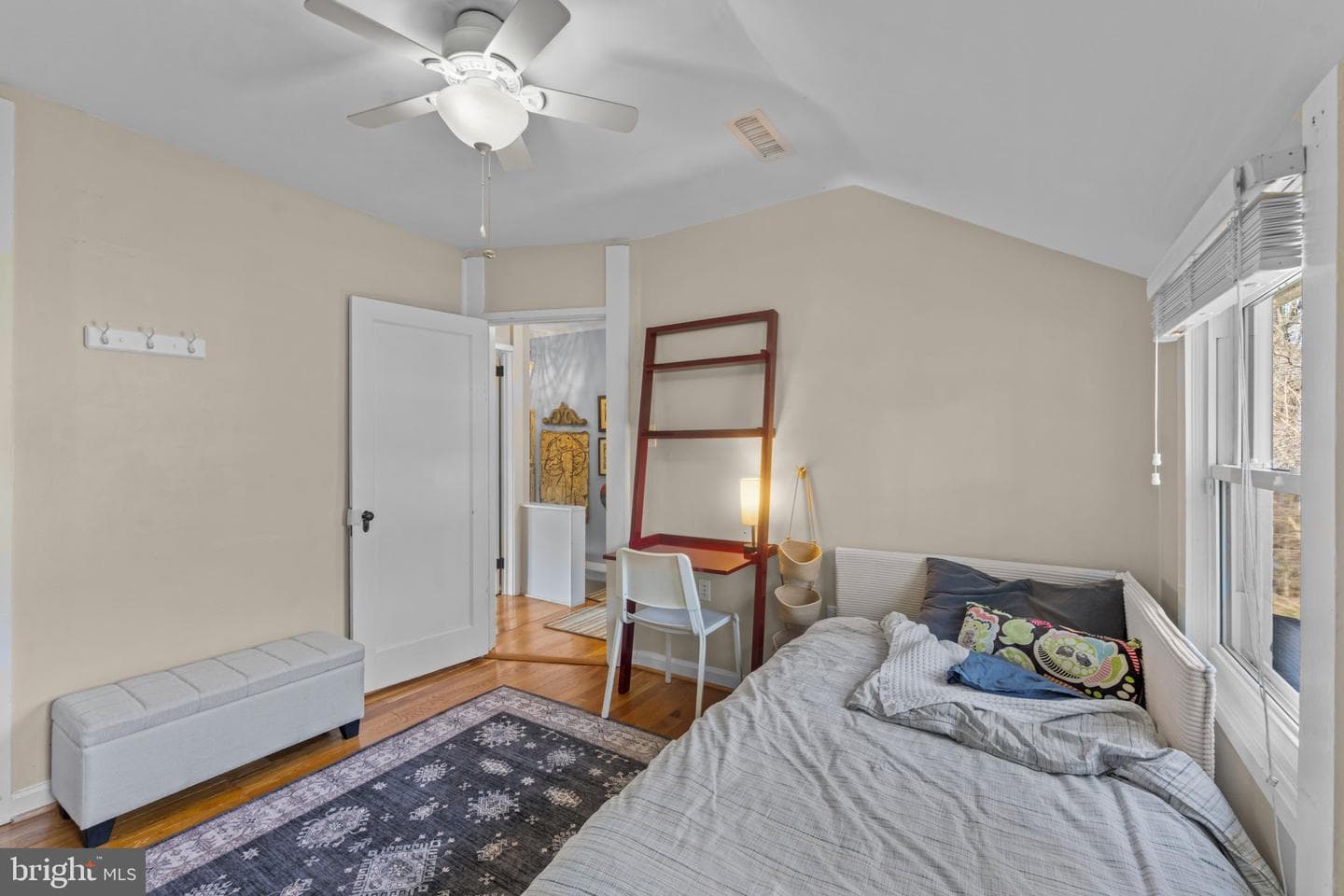 4702 Longfellow Street photo 52