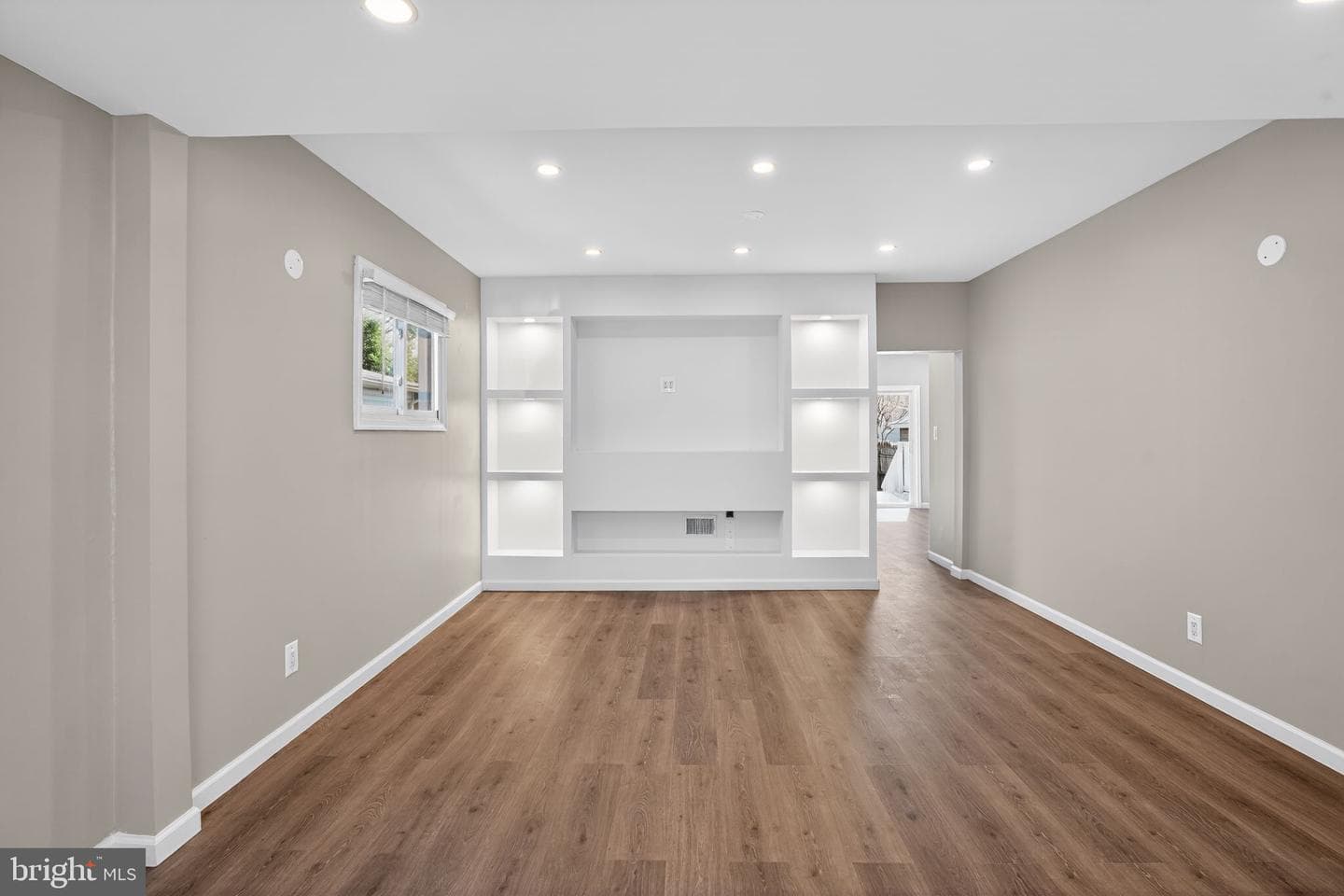4103 Shepherd Street photo 1