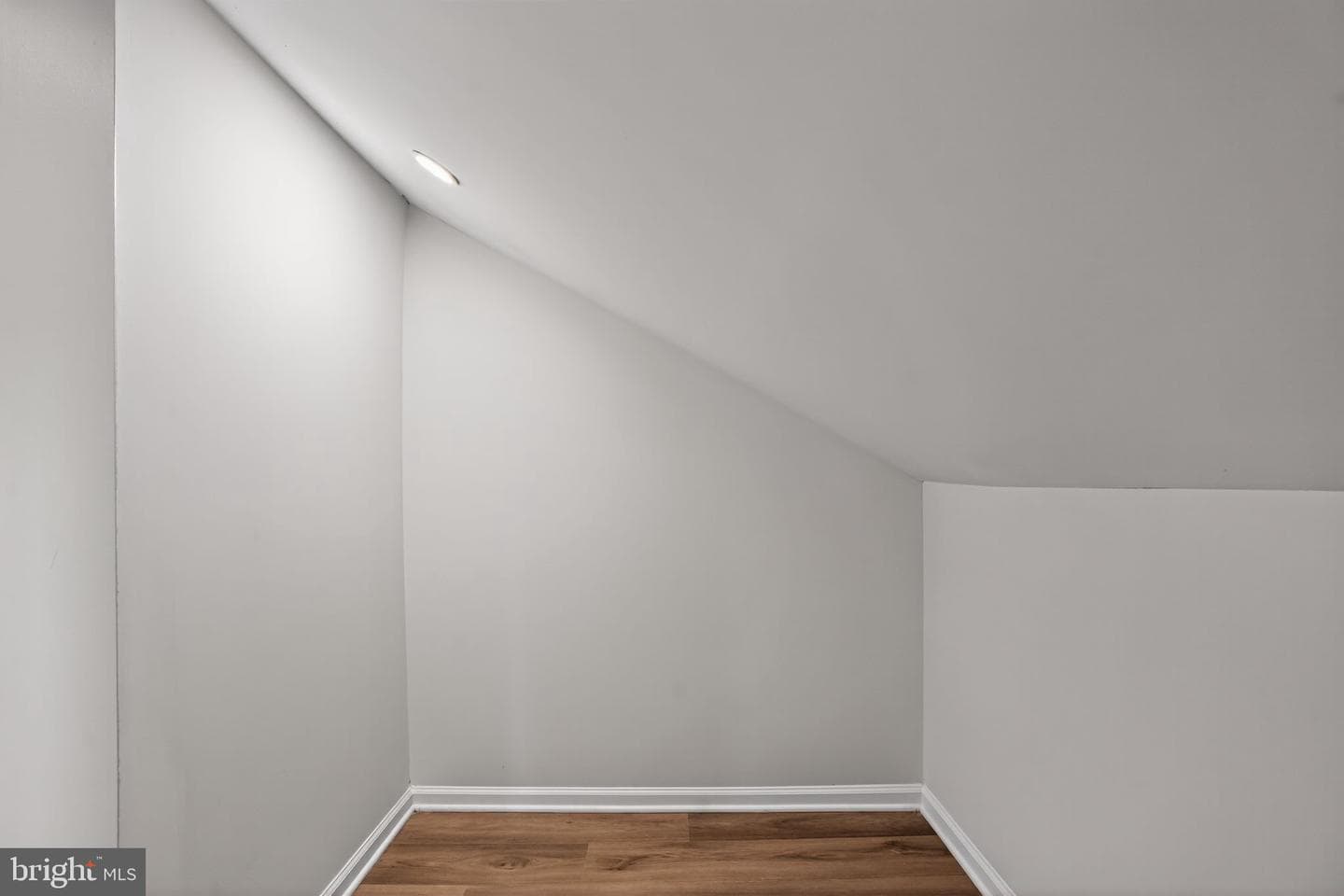 4103 Shepherd Street photo 22