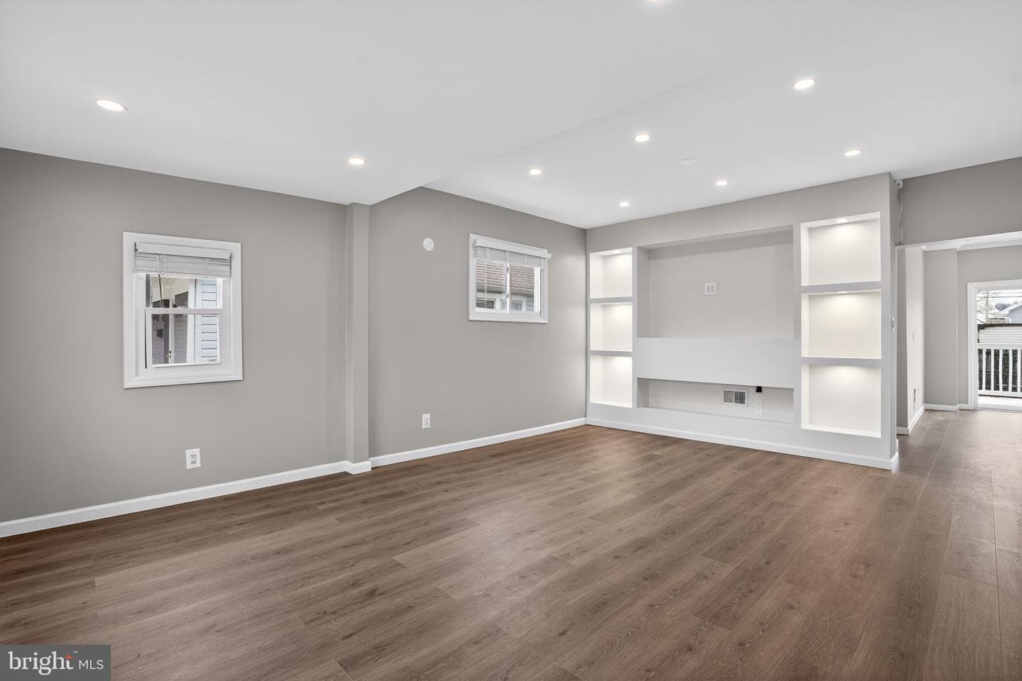 4103 Shepherd Street photo 4