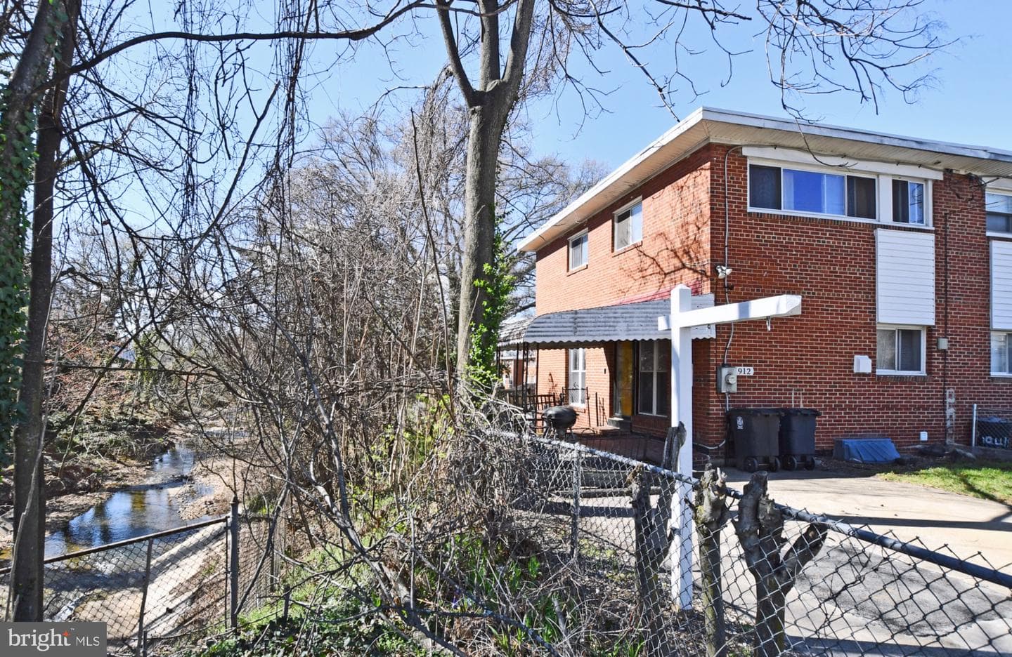912 Irvington Street photo 3