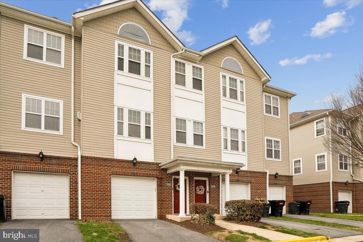 3102 Irma Court photo 2