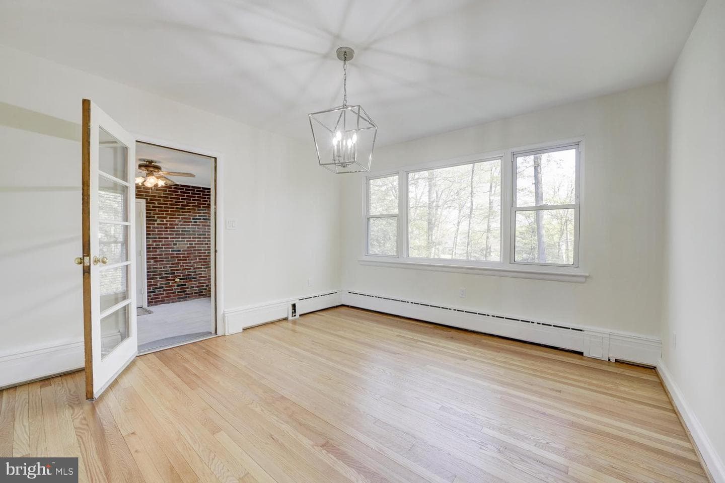 3911 Commander Drive photo 10