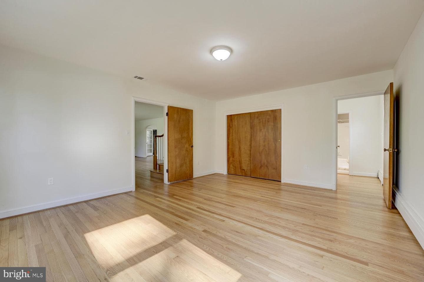 3911 Commander Drive photo 12