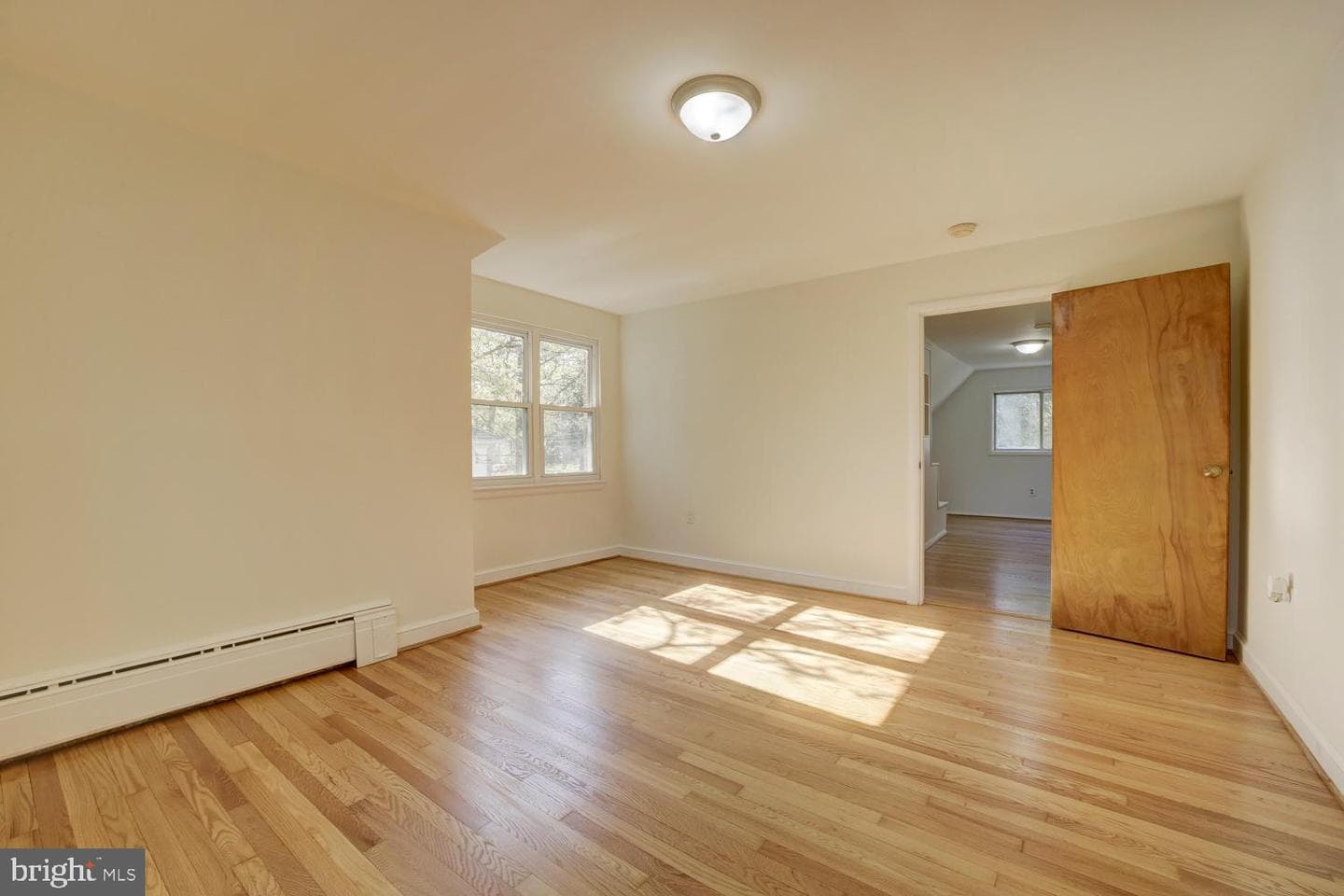 3911 Commander Drive photo 18