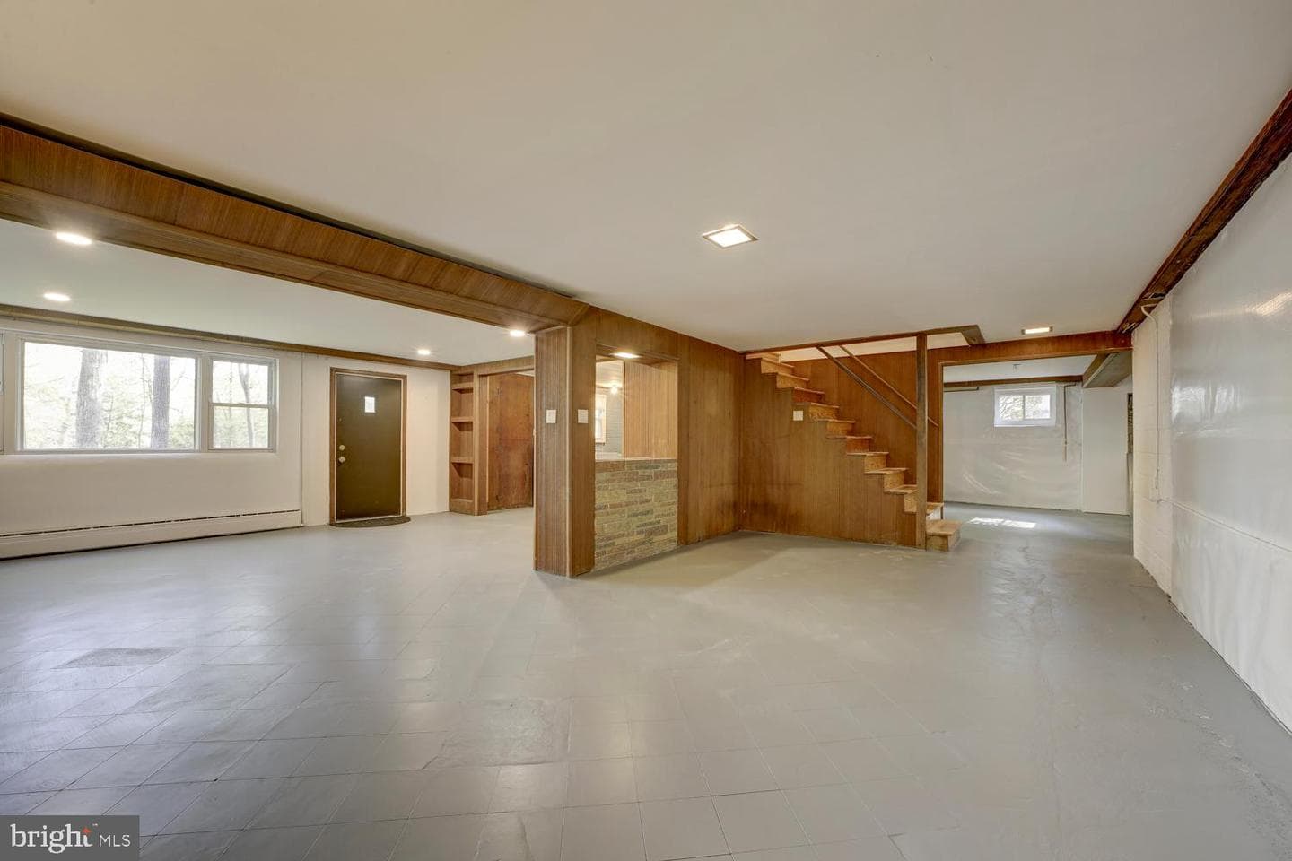 3911 Commander Drive photo 23