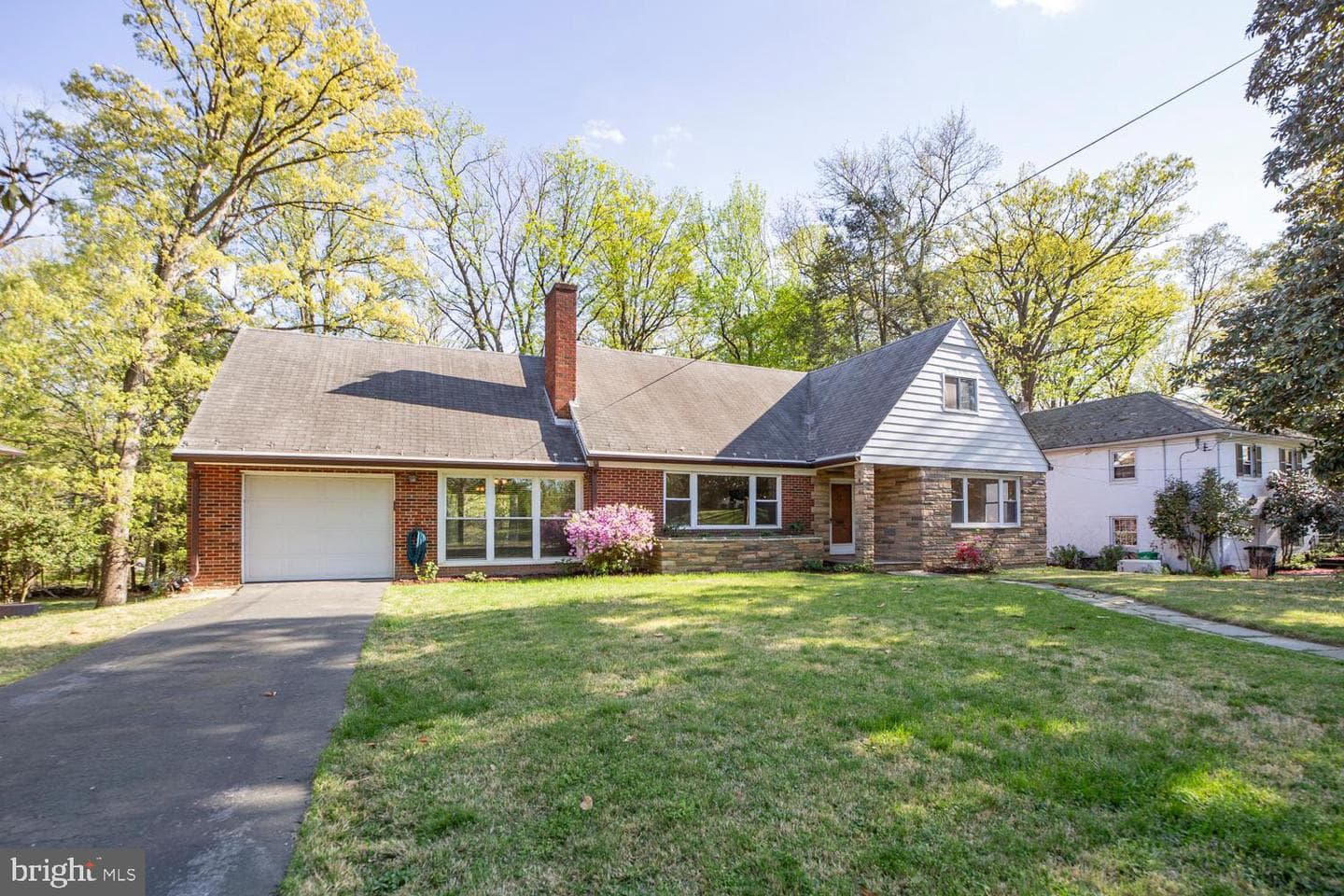 3911 Commander Drive photo 34