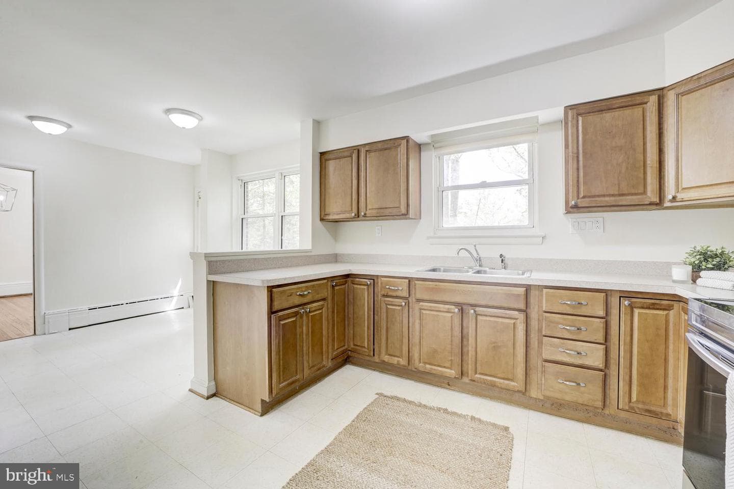 3911 Commander Drive photo 6