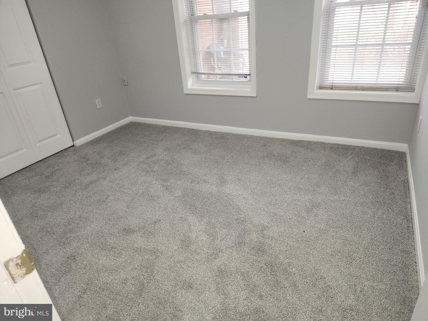 7748 Lakecrest Drive photo 11