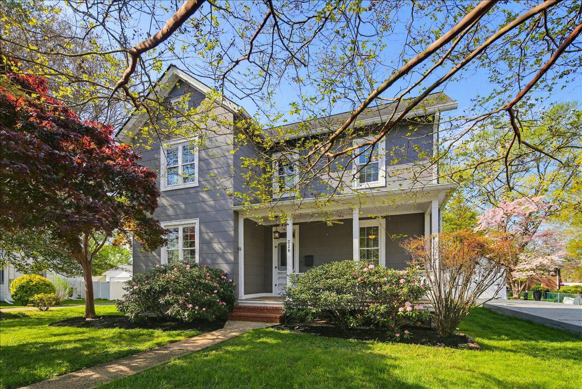 328 Laurel Avenue