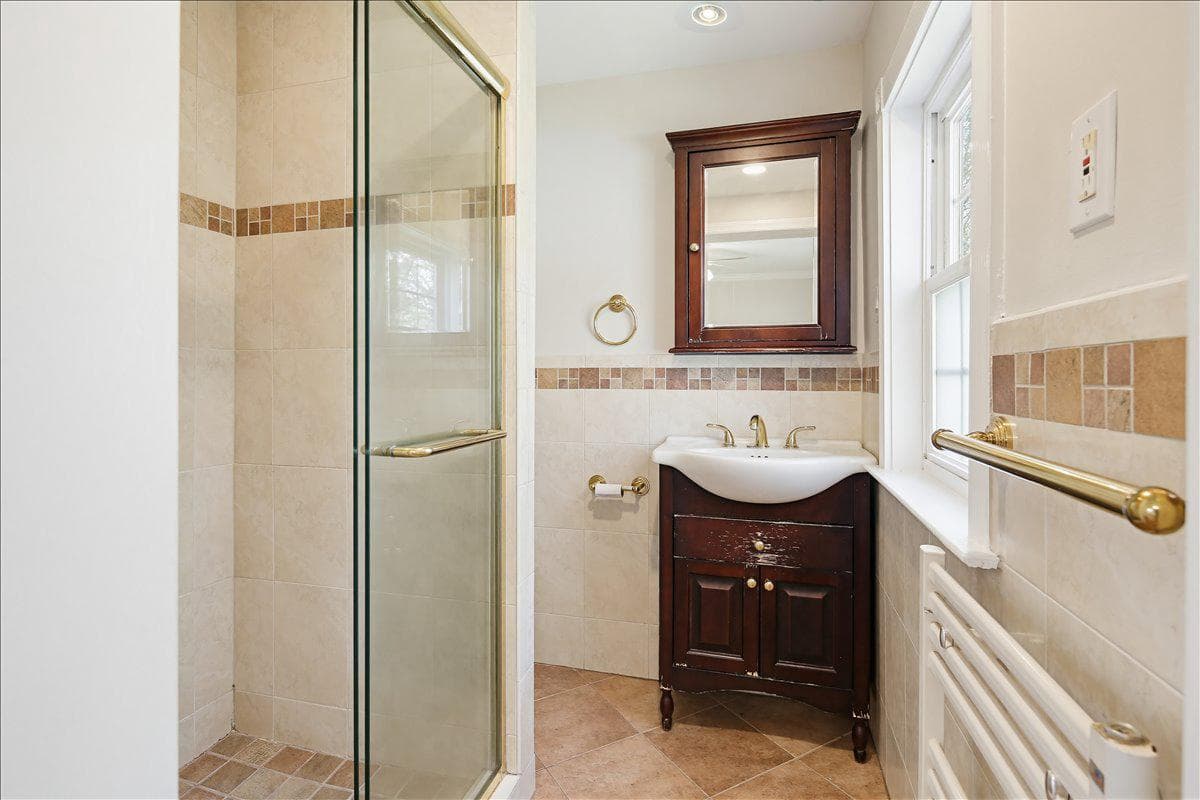 328 Laurel Avenue photo 22