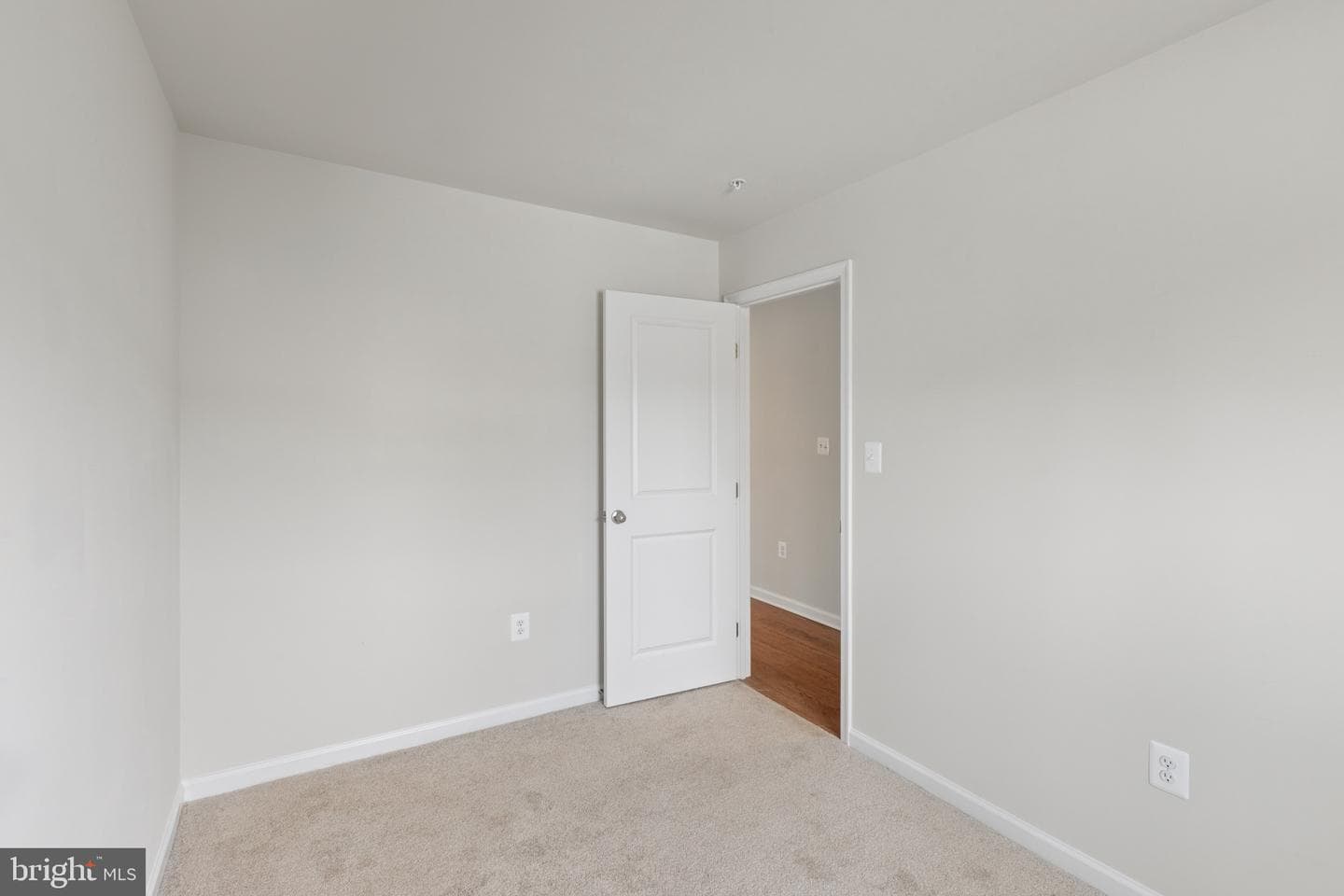 1100 Shumi Court photo 19