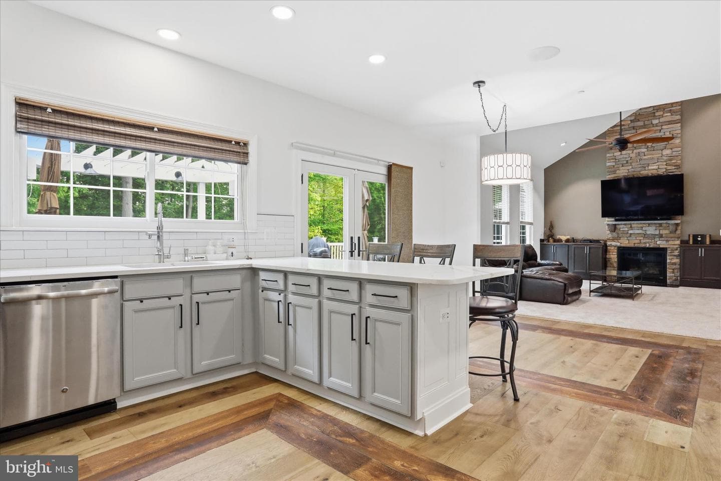 16603 Mannington Road photo 20