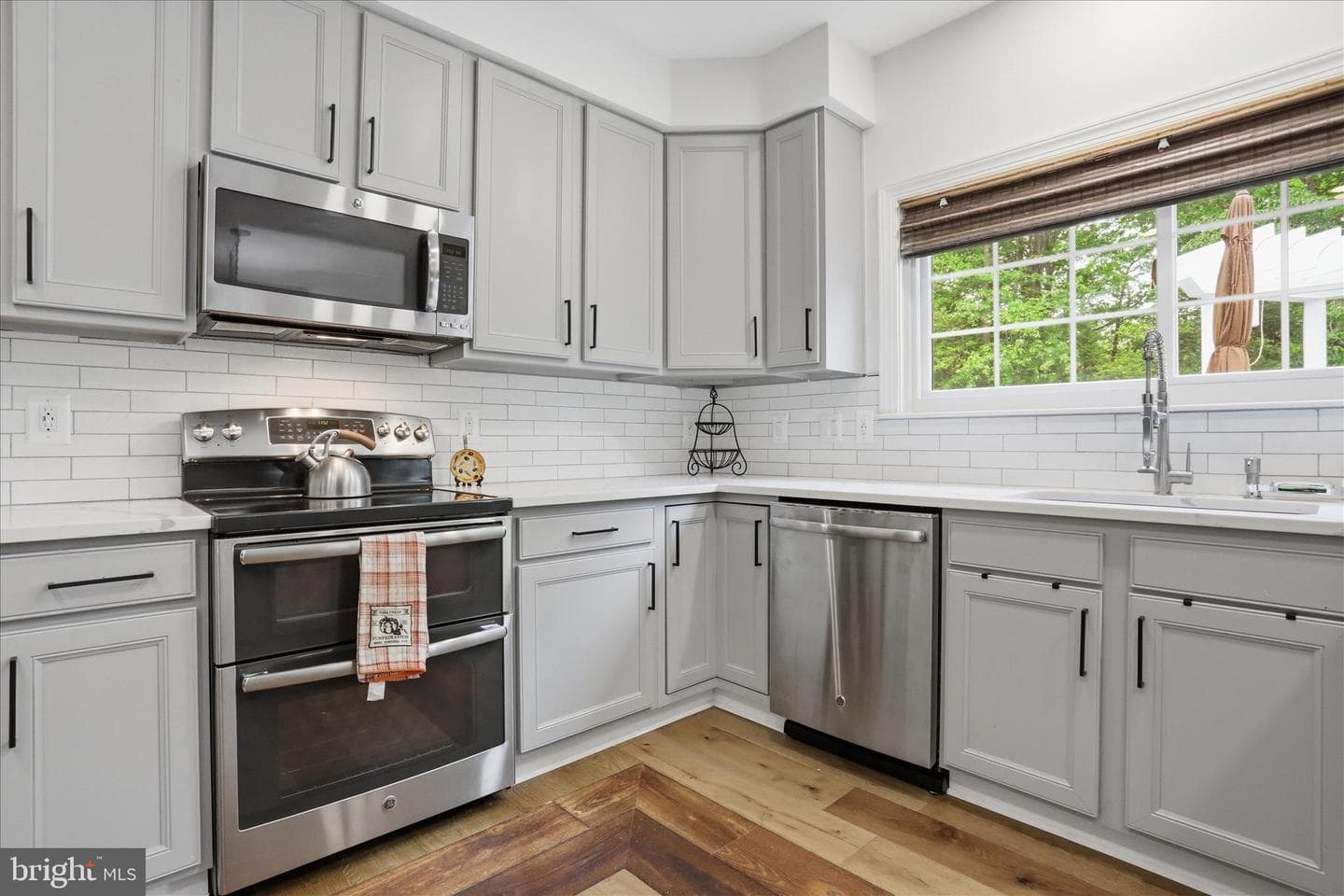 16603 Mannington Road photo 23