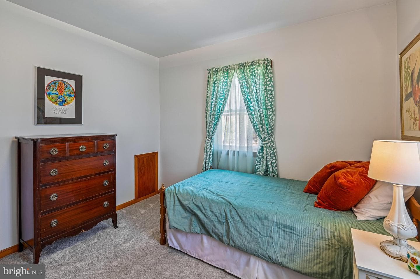 4704 Cardinal Avenue photo 17