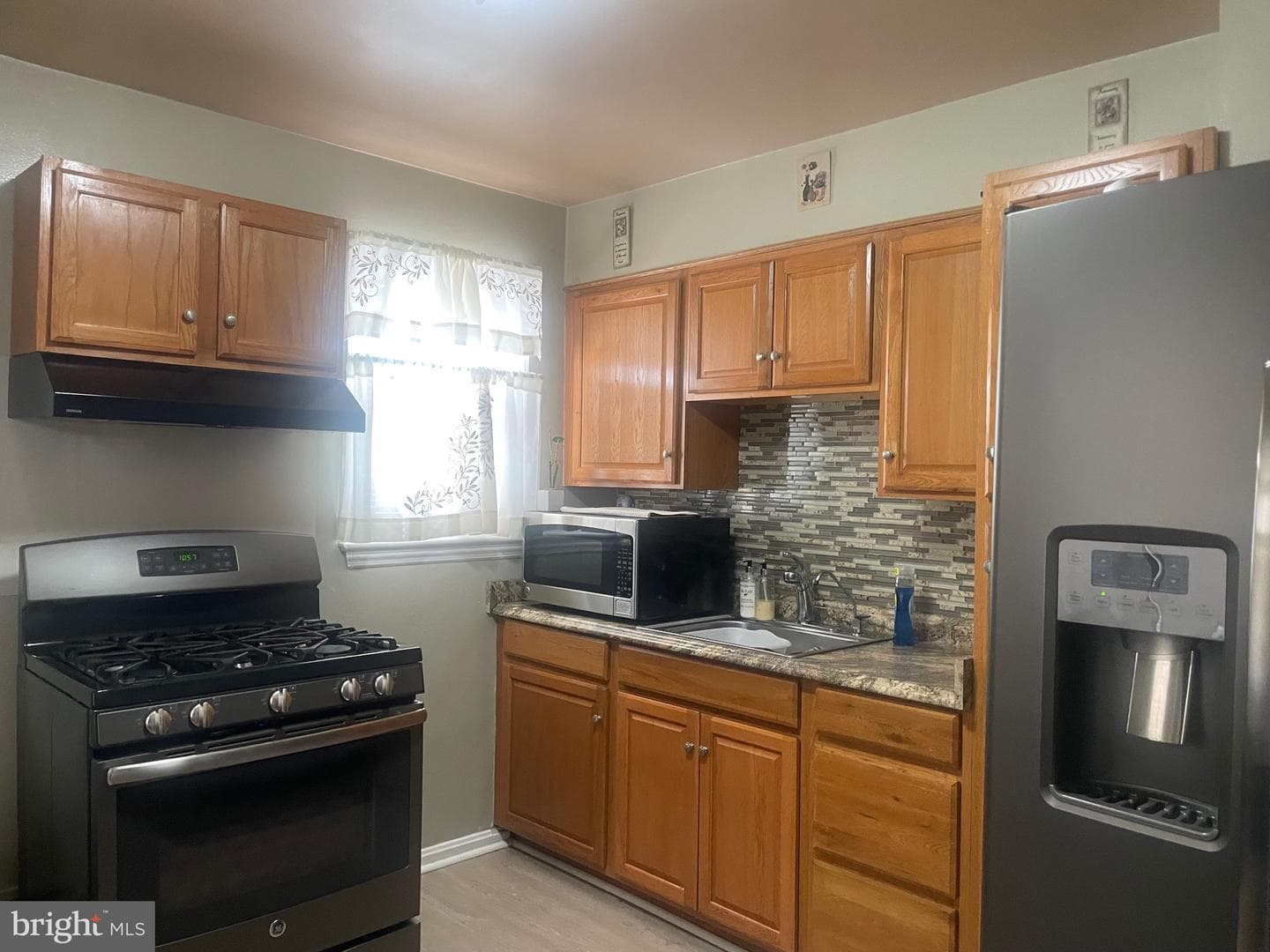 9723 53rd Avenue photo 3