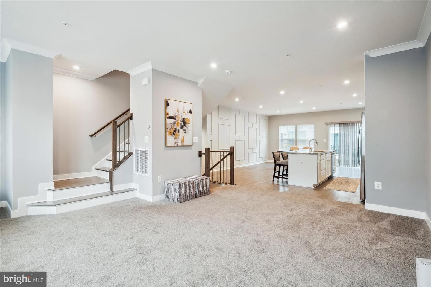 2824 Lewis Avenue photo 11