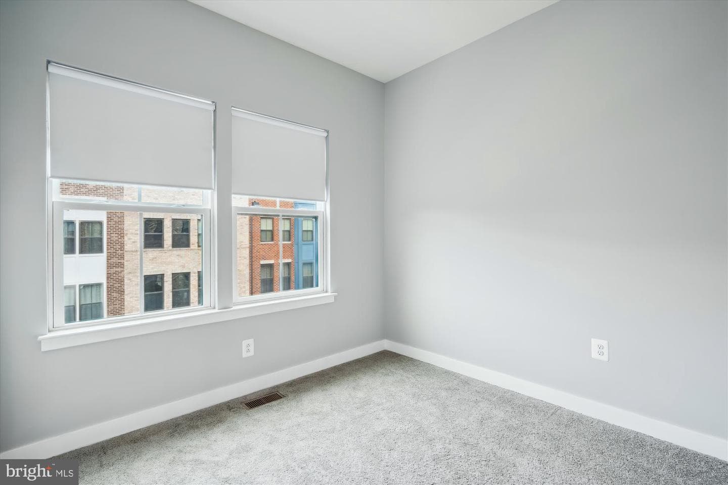 2824 Lewis Avenue photo 14