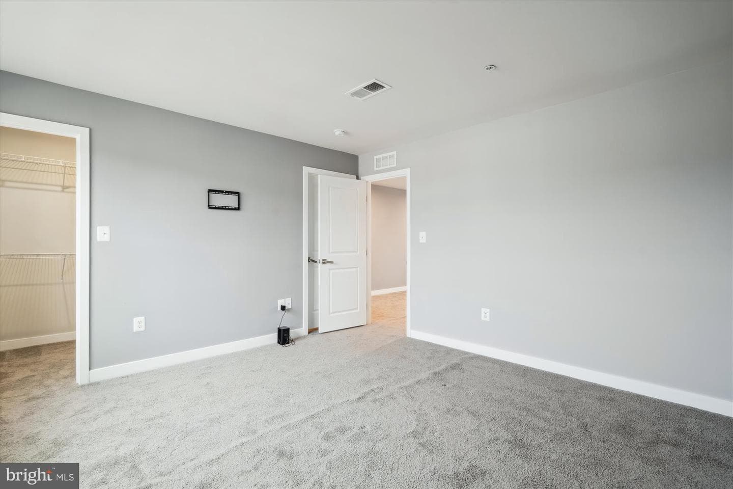 2824 Lewis Avenue photo 16