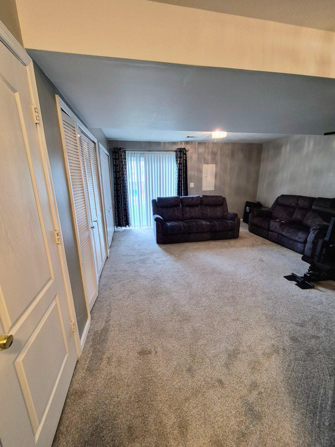 9709 Woodyard Circle photo 12