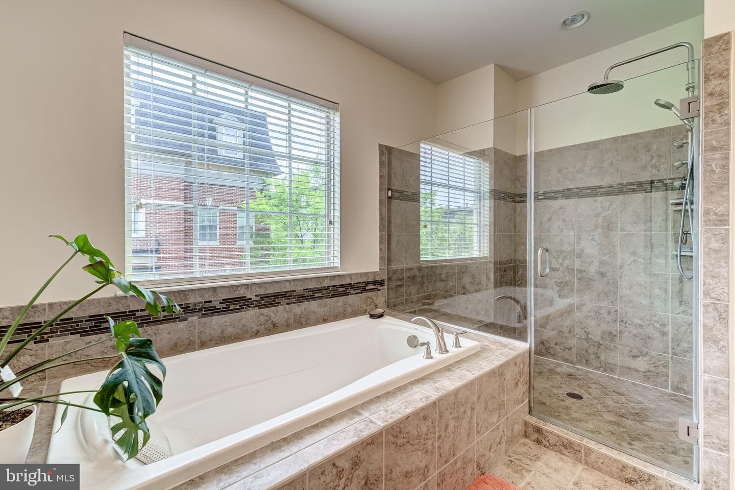 510 Overlook Park Drive #32 photo 40