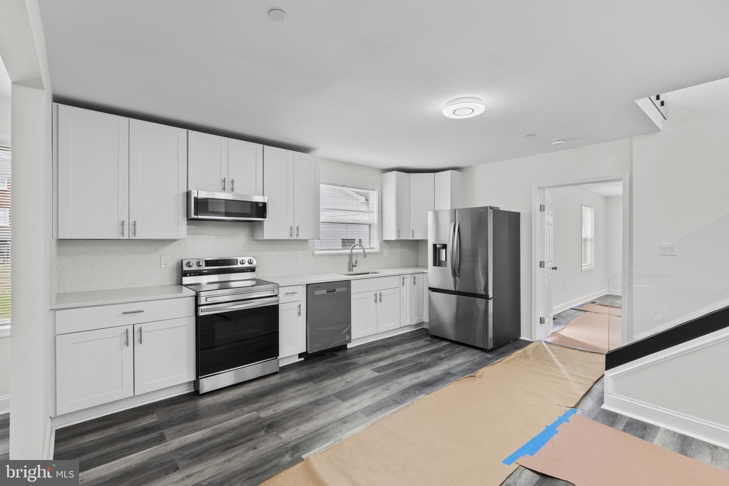 5617 36th Avenue photo 9