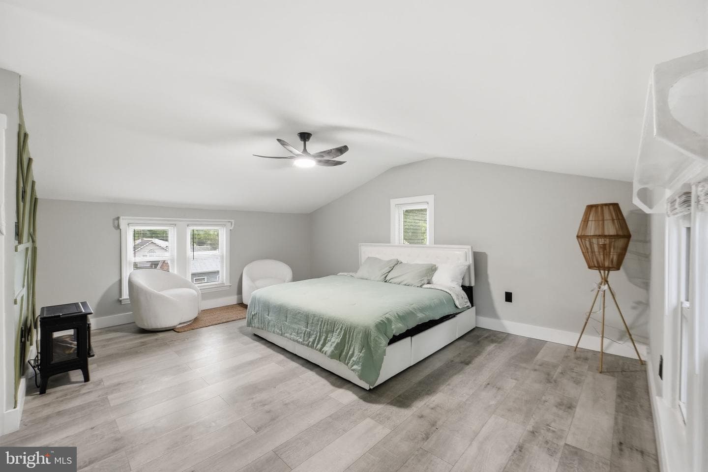 5906 Berwyn Road photo 14