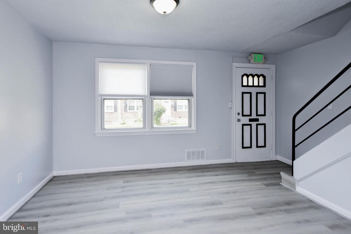 2444 Iverson Street photo 12