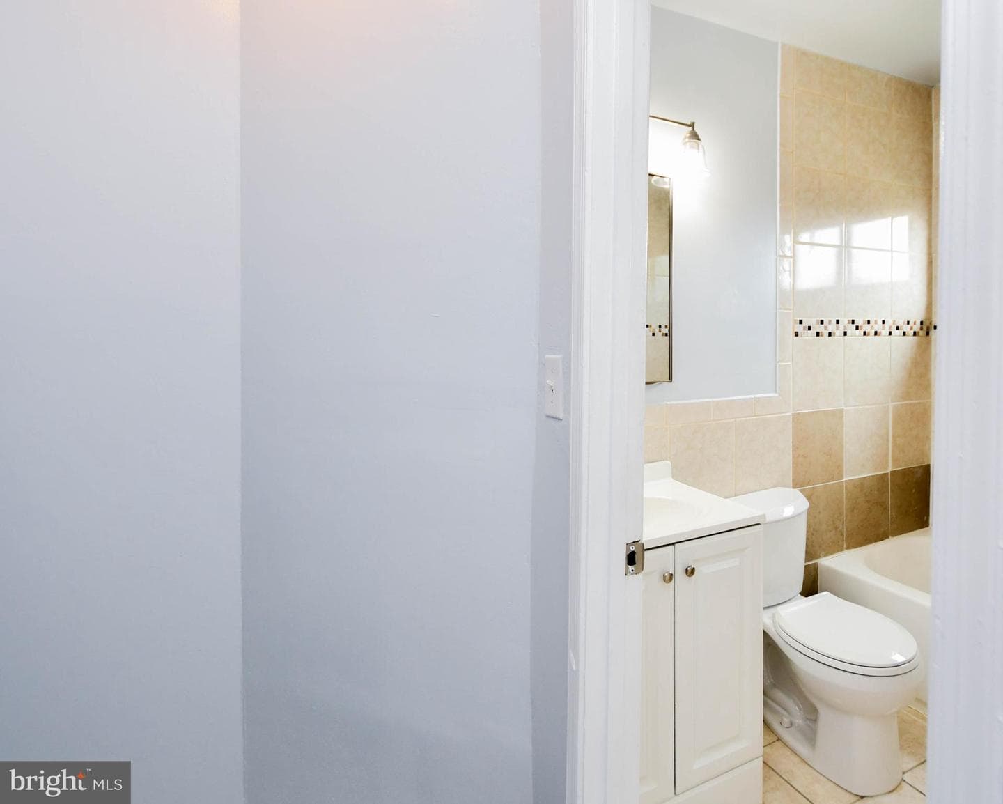 2444 Iverson Street photo 35