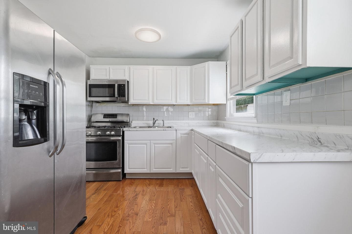 2706 Newglen Avenue photo 8