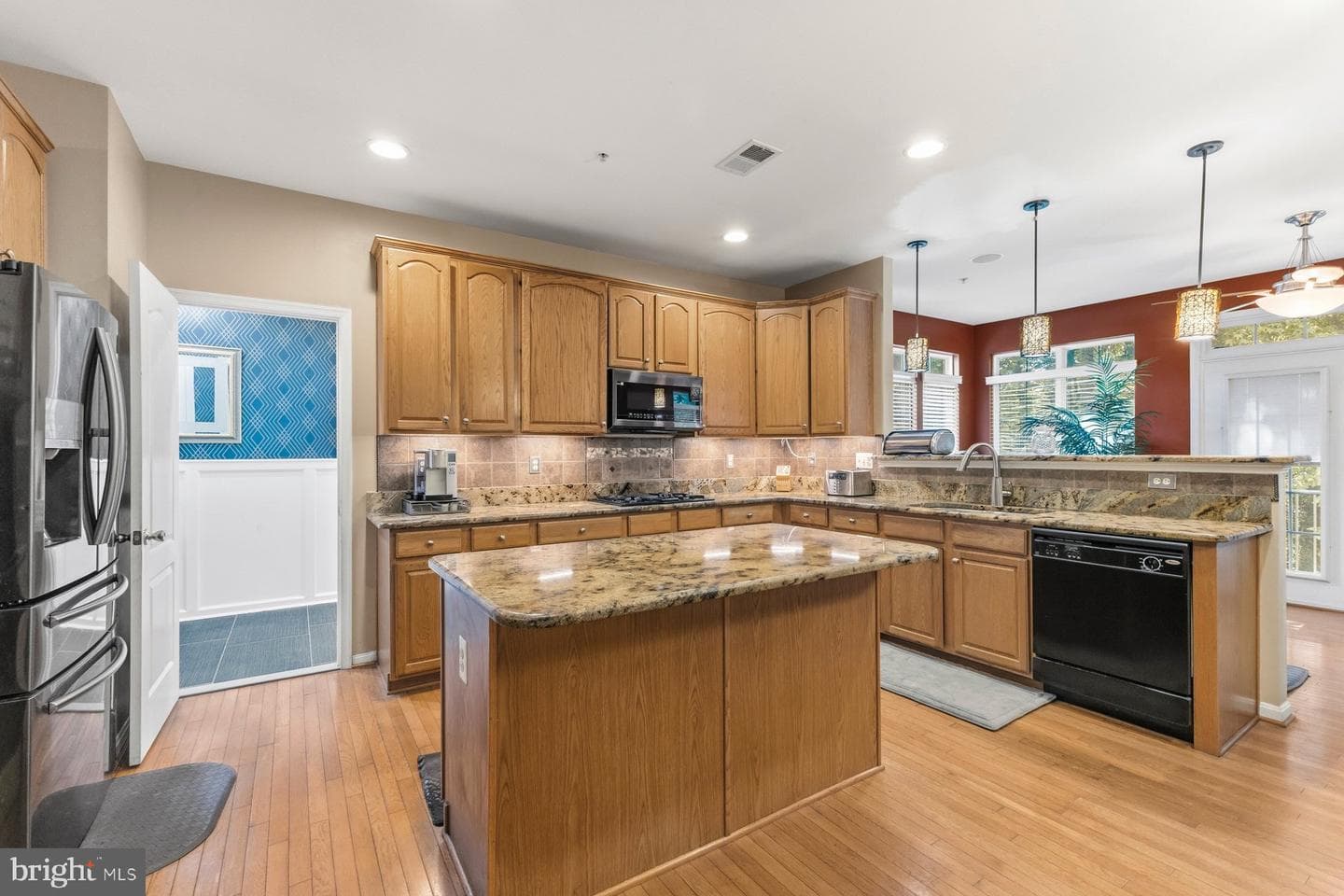 9407 Trumpet Lane photo 3