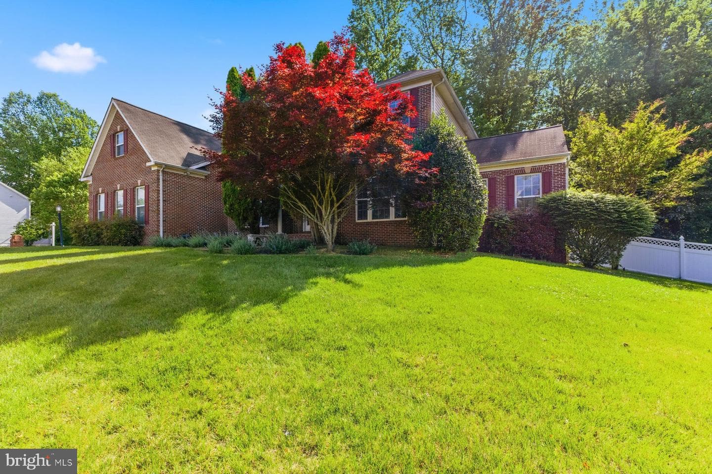 9407 Trumpet Lane photo 36
