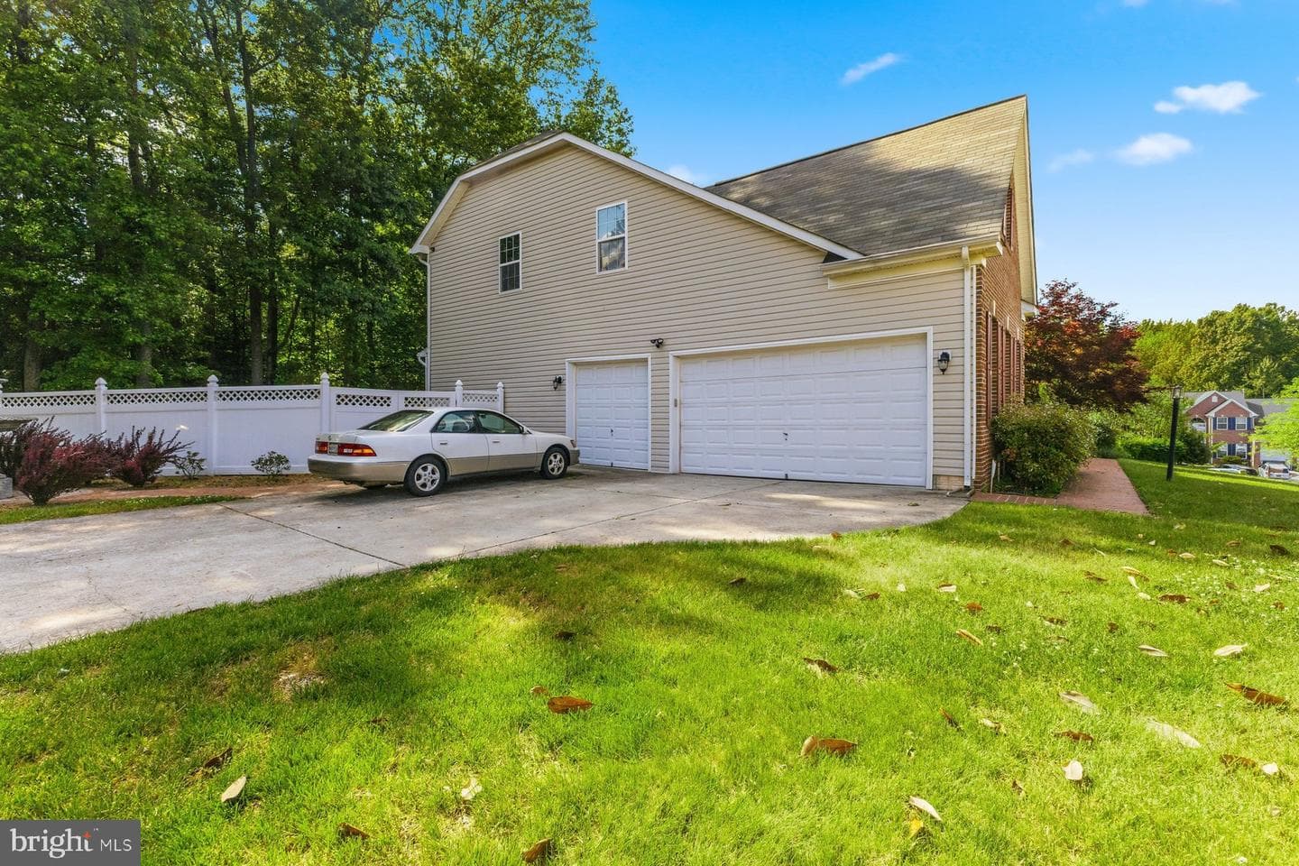 9407 Trumpet Lane photo 37
