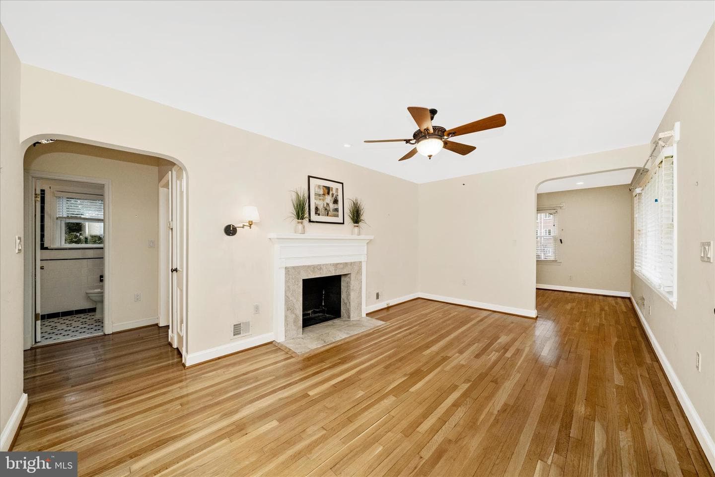 7604 Adelphi Road photo 4