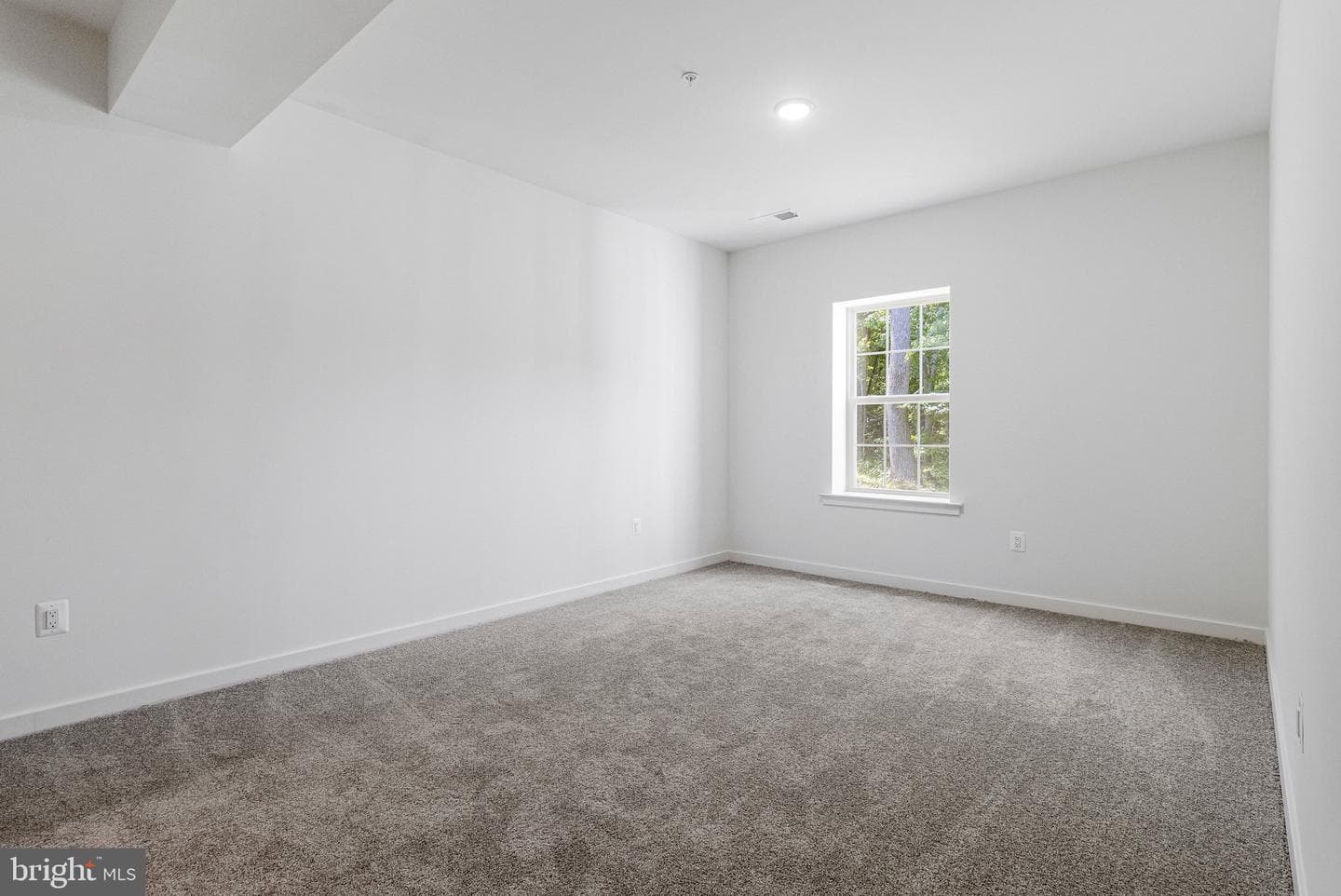 2012 Saint James Road photo 75