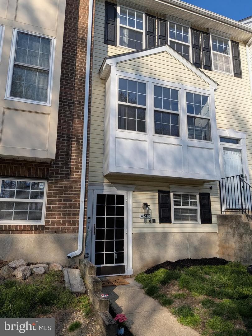 4240 Applegate Lane #5, Suitland