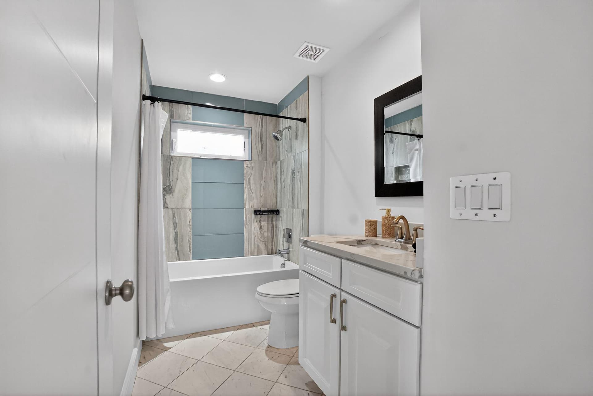 2423 Hannon Street photo 32