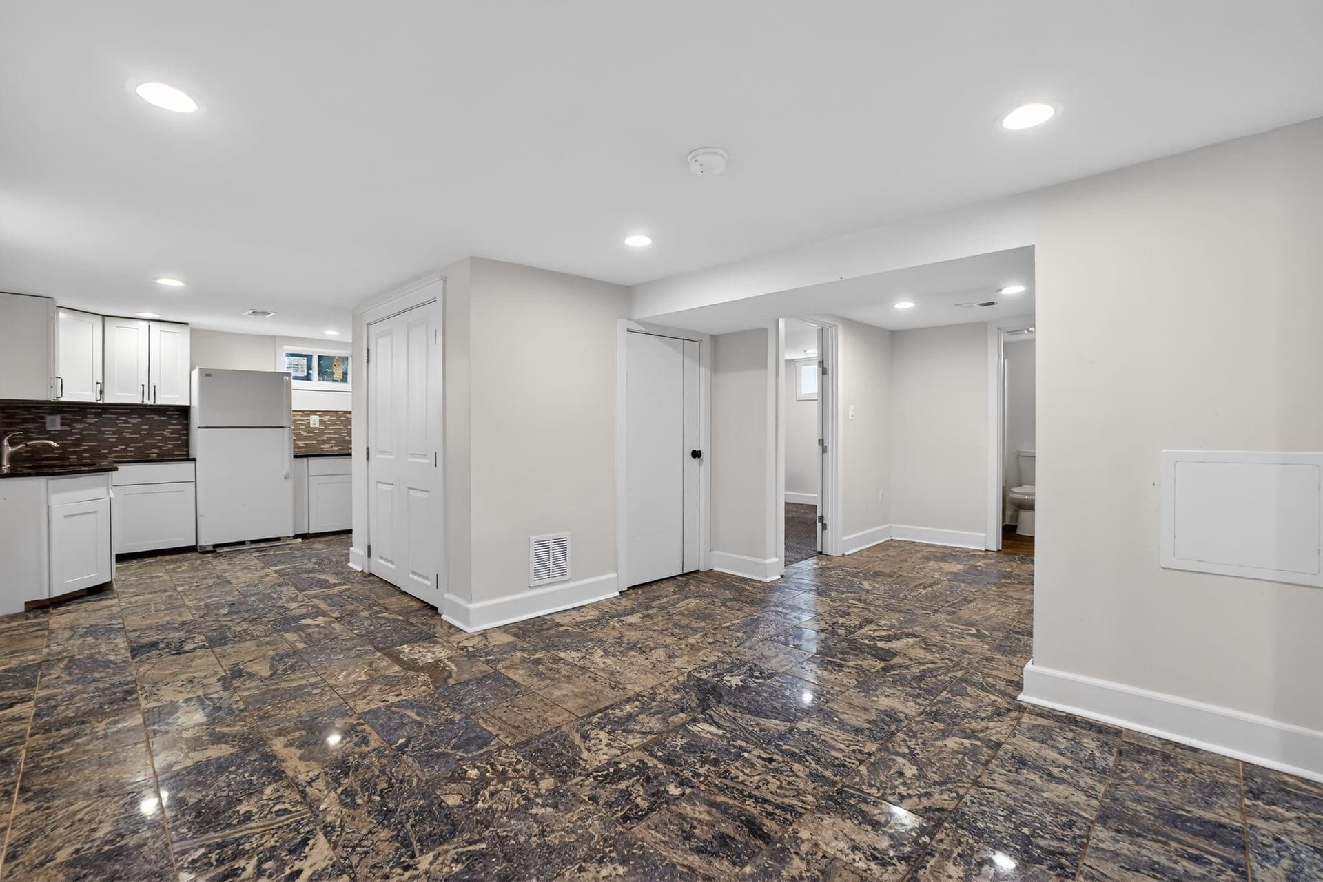 2423 Hannon Street photo 35