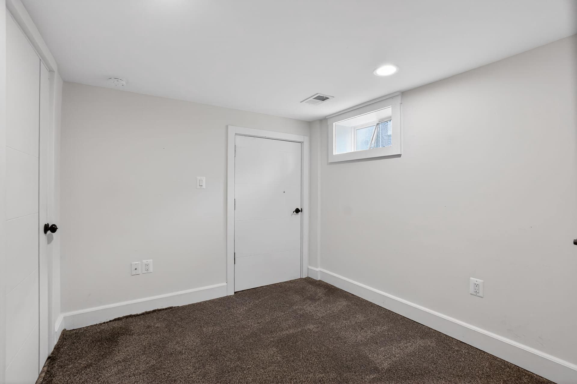 2423 Hannon Street photo 41