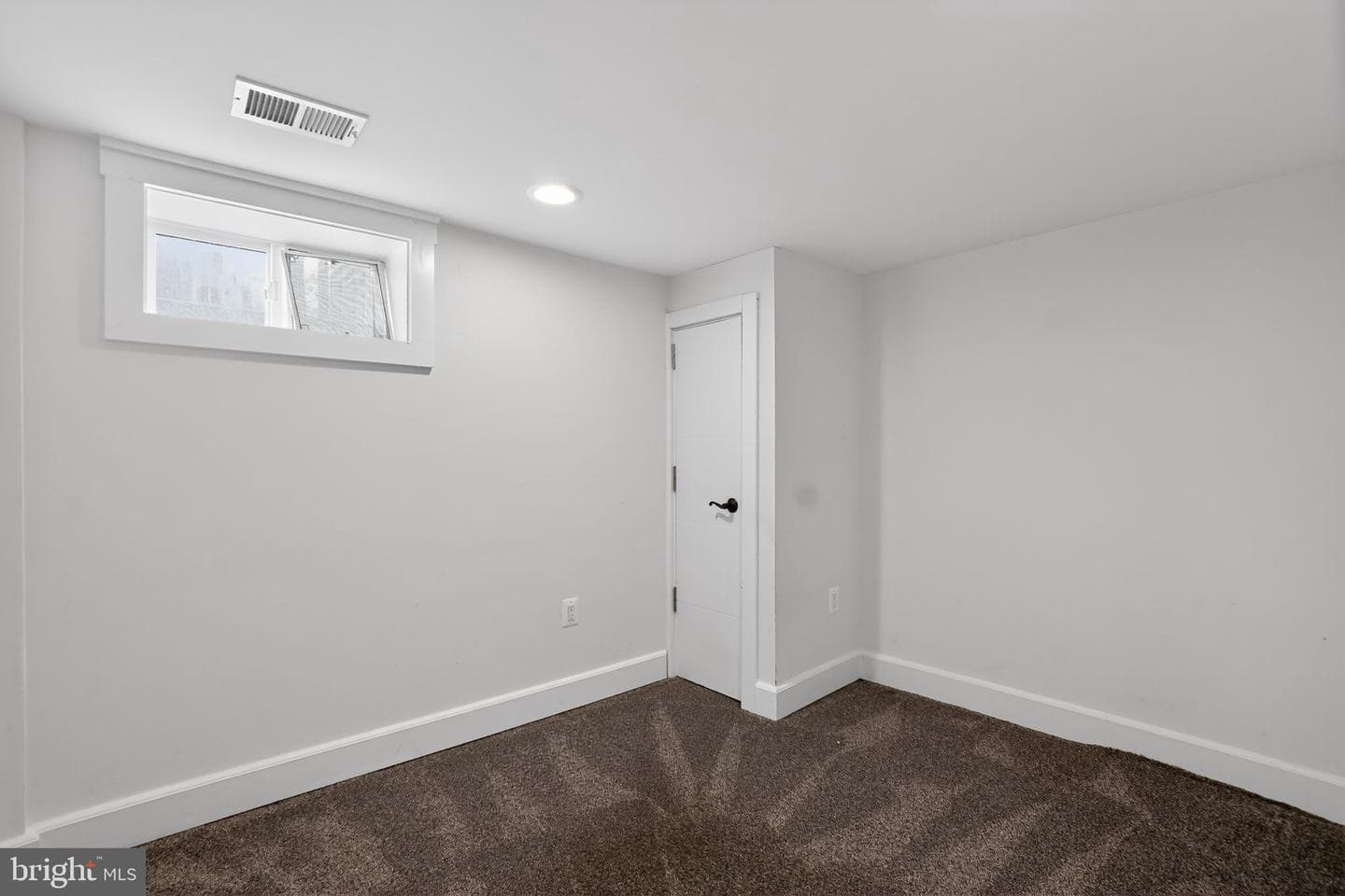2423 Hannon Street photo 44
