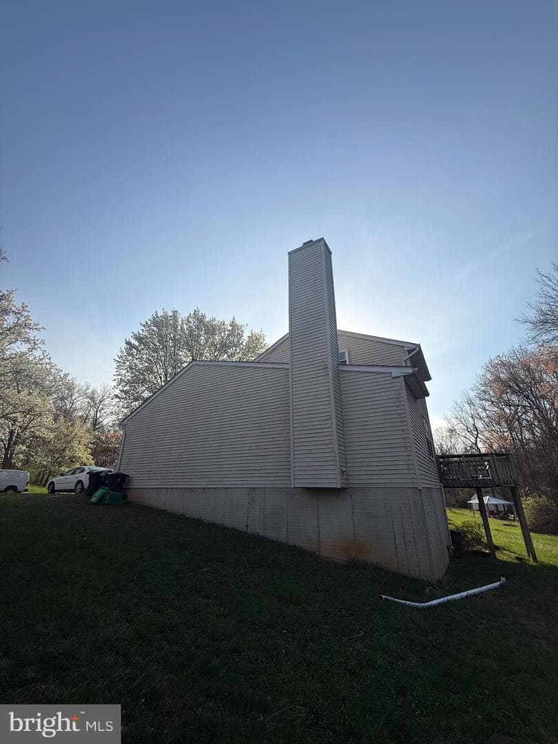 1105 Beatrice Court photo 2